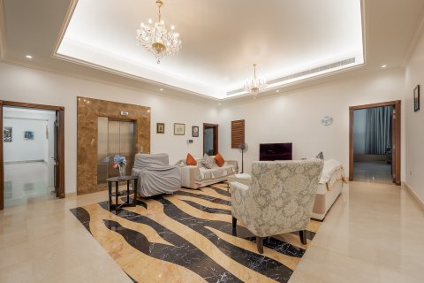 Villa in Al Khawaneej, Dubai 7 bedrooms, 1034.66 sq.m. № 136481 - photo 9