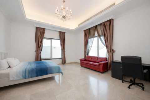 Villa in Al Khawaneej, Dubai 7 bedrooms, 1034.66 sq.m. № 136481 - photo 14