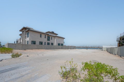 Land in Jumeirah, Dubai 1978.83 sq.m. № 136479 - photo 3