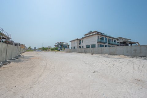 Land in Jumeirah, Dubai 1978.83 sq.m. № 136479 - photo 5