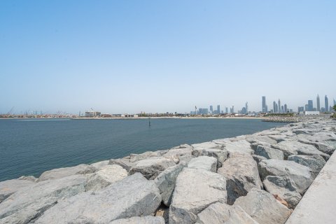 Land in Jumeirah, Dubai 1978.83 sq.m. № 136479