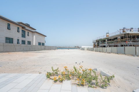 Land in Jumeirah, Dubai 1978.83 sq.m. № 136479 - photo 2