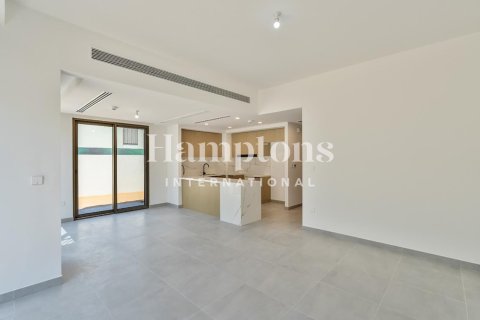Townhouse in Dubai Land, Dubai 4 bedrooms, 216.46399000 sq.m. № 16712 - photo 1