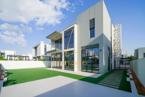 Снять в аренду виллу в Murooj Al Furjan, Al Furjan, Дубай: 4 спальни, 570м², № 115033 - фото 7