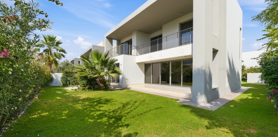 Вилла в Дубай Хилс Эстейт, Дубай, 5 спален, 577.39м², № 136487