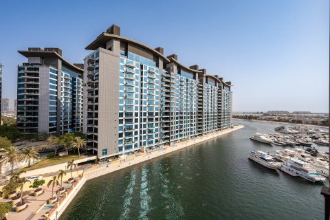 Appartement à Marina Residences 1, Palm Jumeirah, Dubai, 3 chambres, 226.57 m², № 136495 - photo 18