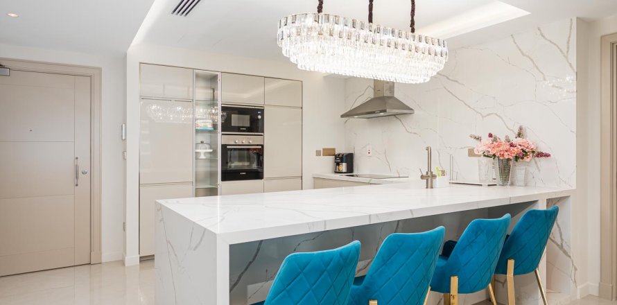 Appartement à Marina Residences 1, Palm Jumeirah, Dubai, 3 chambres, 226.57 m², № 136495