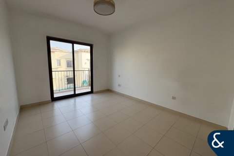 Villa in Reem, Dubai 3 bedrooms, 202 sq.m. № 76664 - photo 8