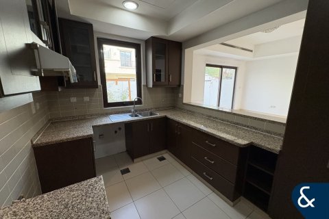 Villa in Reem, Dubai 3 bedrooms, 202 sq.m. № 76664 - photo 3