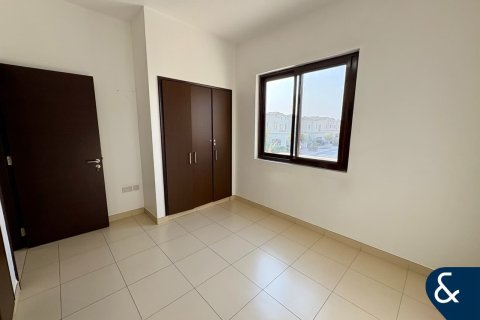 Villa in Reem, Dubai 3 bedrooms, 202 sq.m. № 76664 - photo 11