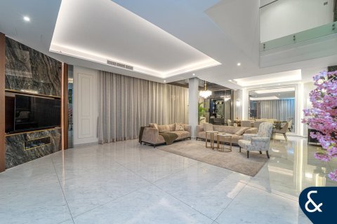 Снять в аренду виллу в Аль-Барари, Дубай: 4 спальни, 669м², № 76653 - фото 4