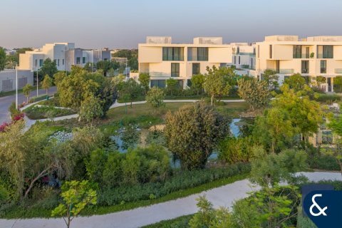 Снять в аренду виллу в Аль-Барари, Дубай: 4 спальни, 669м², № 76653 - фото 20