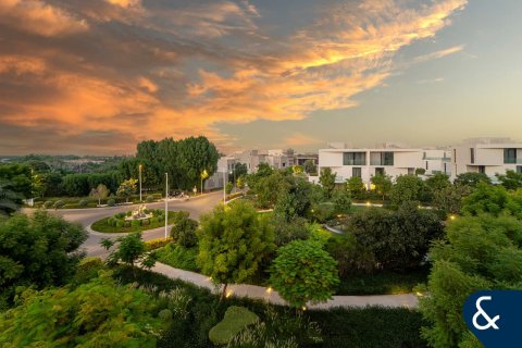 Снять в аренду виллу в Аль-Барари, Дубай: 4 спальни, 669м², № 76653 - фото 2