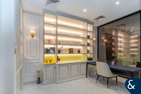 Снять в аренду виллу в Аль-Барари, Дубай: 4 спальни, 669м², № 76653 - фото 10