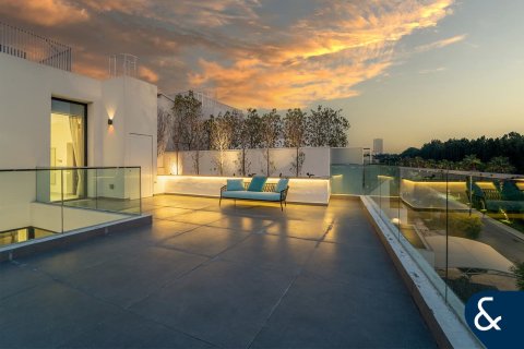 Снять в аренду виллу в Аль-Барари, Дубай: 4 спальни, 669м², № 76653 - фото 24