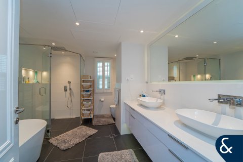 Купить виллу в Victory Heights, Dubai Sports City, Дубай: 5 спален, 565м², № 75565 - фото 12