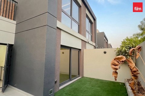 Villa in Dubai 2 bedrooms, 131.2 sq.m. № 139352