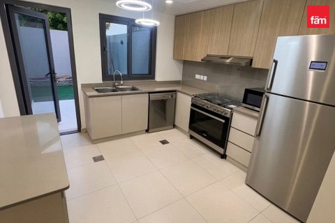 Villa in Dubai 2 bedrooms, 131.2 sq.m. № 139352 - photo 12
