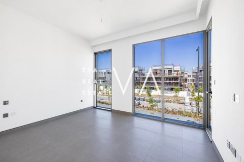 Villa in Dubai 4 bedrooms, 422.97 sq.m. № 52594 - photo 3