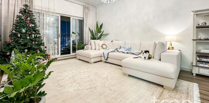 Apartamento en Dubai Sports City, Dubai, 2 dormitorios, 128.39 m², № 120265