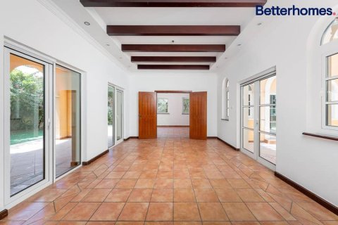 Villa en The Villa, Dubai, 5 dormitorios, 1002 m², № 57961 - foto 4