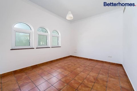 Villa en The Villa, Dubai, 5 dormitorios, 1002 m², № 57961 - foto 6