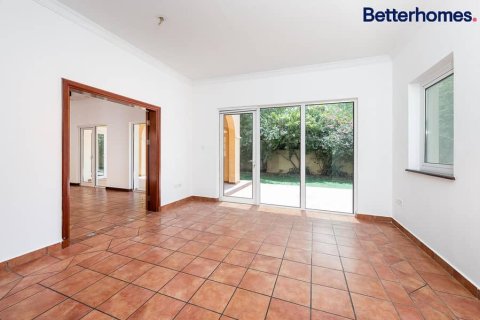 Villa en The Villa, Dubai, 5 dormitorios, 1002 m², № 57961 - foto 5