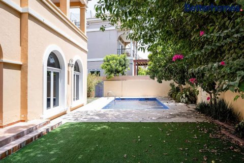 Villa en The Villa, Dubai, 5 dormitorios, 1002 m², № 57961 - foto 25