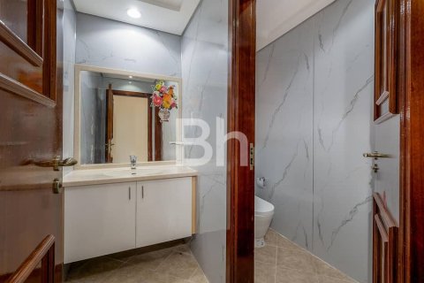 Villa en Falcon City of Wonders, Dubai, 4 dormitorios, 540 m², № 57964 - foto 25