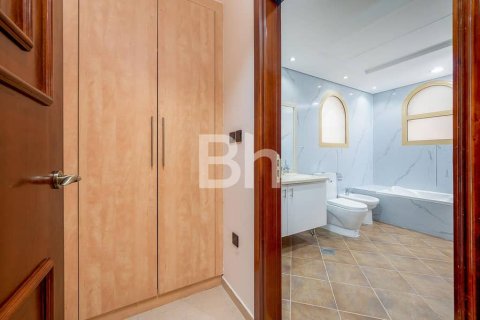 Villa en Falcon City of Wonders, Dubai, 4 dormitorios, 540 m², № 57964 - foto 18