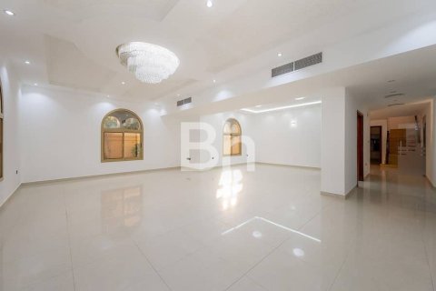 Villa en Falcon City of Wonders, Dubai, 4 dormitorios, 540 m², № 57964 - foto 5
