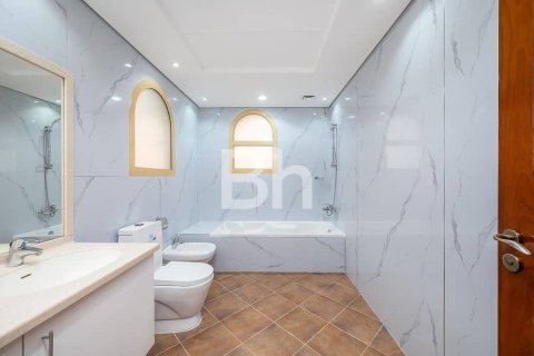Villa en Falcon City of Wonders, Dubai, 4 dormitorios, 540 m², № 57964 - foto 19