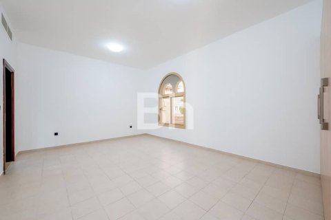Villa en Falcon City of Wonders, Dubai, 4 dormitorios, 540 m², № 57964 - foto 15