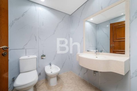 Villa en Falcon City of Wonders, Dubai, 4 dormitorios, 540 m², № 57964 - foto 17