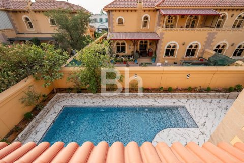 Villa en Falcon City of Wonders, Dubai, 4 dormitorios, 540 m², № 57964 - foto 20