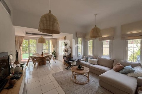 Villa in The Springs, Dubai 3 bedrooms, 376 sq.m. № 57687 - photo 12