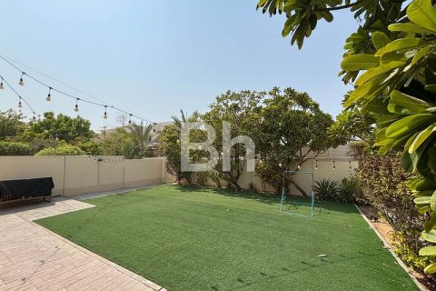 Villa in The Springs, Dubai 3 bedrooms, 376 sq.m. № 57687 - photo 13