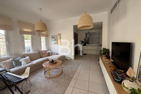 Villa in The Springs, Dubai 3 bedrooms, 376 sq.m. № 57687 - photo 10
