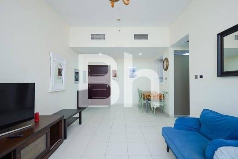 Apartment in Dubai Studio City, Dubai 2 bedrooms, 108 sq.m. № 57688 - photo 7