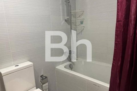 Apartment in Dubai Studio City, Dubai 2 bedrooms, 108 sq.m. № 57688 - photo 18