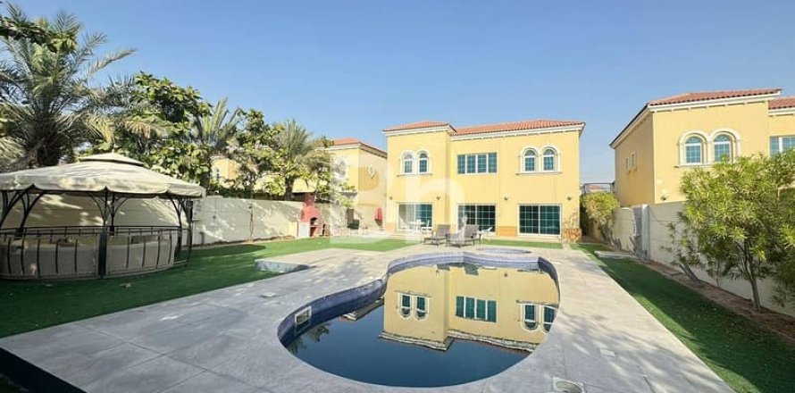 فيلا في Jumeirah Park, دبي 4 غرف نوم, 760 م² رقم 57186