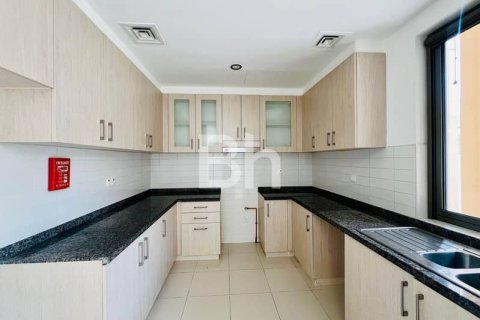 Adosado en Reem, Dubai, 3 dormitorios, 220 m², № 57180 - foto 9