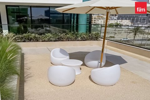 Apartamento en Dubai, 1 dormitorio, 71.1 m², № 76117 - foto 2