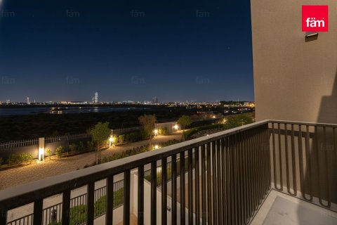 Adosado en Dubai, 3 dormitorios, 164.4 m², № 76116 - foto 2