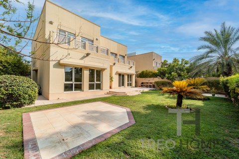 Villa à Meadows, Dubai, 4 chambres, 332 m², № 13501 - photo 21