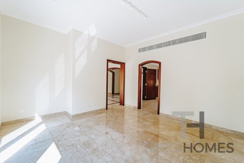 Villa à Meadows, Dubai, 4 chambres, 332 m², № 13501 - photo 5