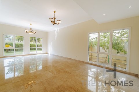 Villa à Meadows, Dubai, 4 chambres, 332 m², № 13501 - photo 8