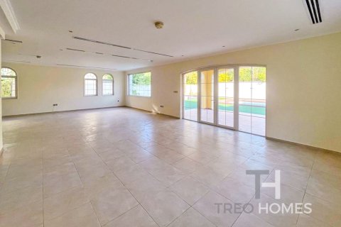 Villa en Legacy, Jumeirah Park, Dubai, 4 dormitorios, 403 m², № 13499 - foto 4