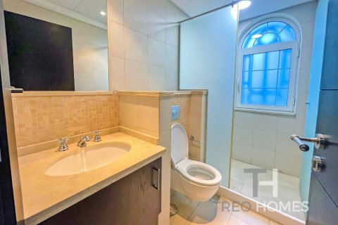 Villa en Legacy, Jumeirah Park, Dubai, 4 dormitorios, 403 m², № 13499 - foto 14