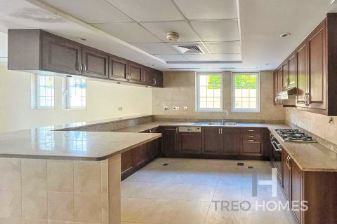 Villa en Legacy, Jumeirah Park, Dubai, 4 dormitorios, 403 m², № 13499 - foto 6